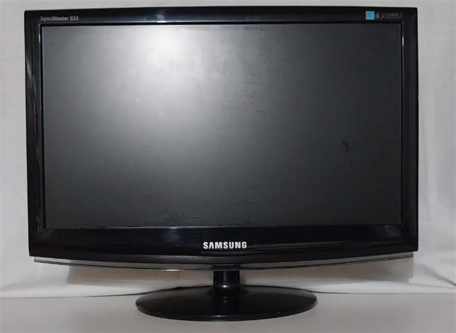 Monitor Led 19 Samsung 933 VGA - USADO